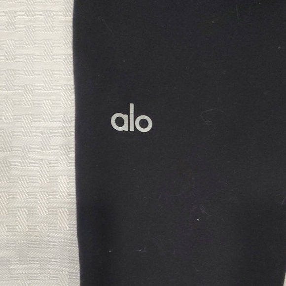 ALO Yoga Black Crop Ankle  Leggings Size S - Picture 6 of 9